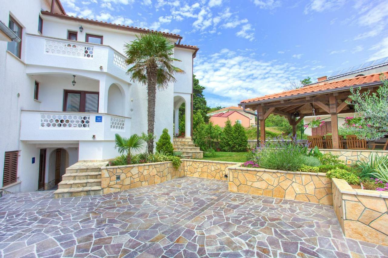 Apartments Stolfa Veglia Exterior foto